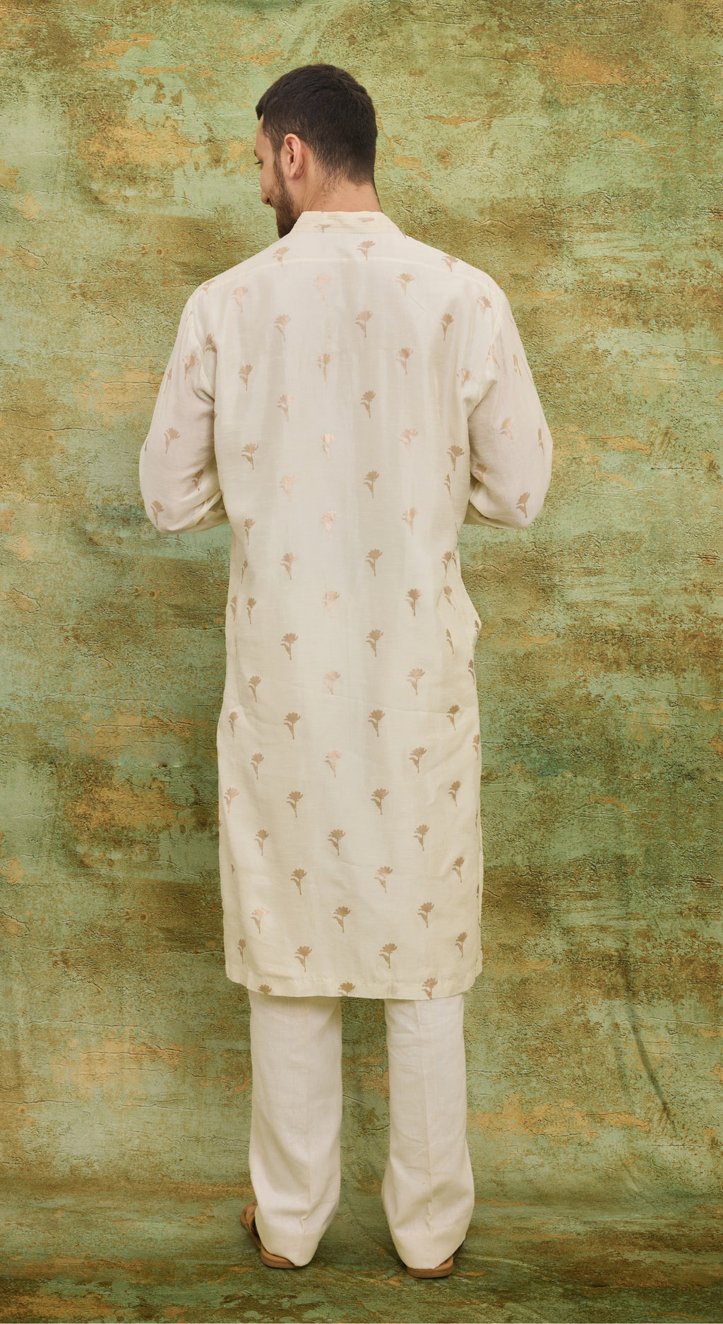 Ivory Bloom Motif Kurta Set