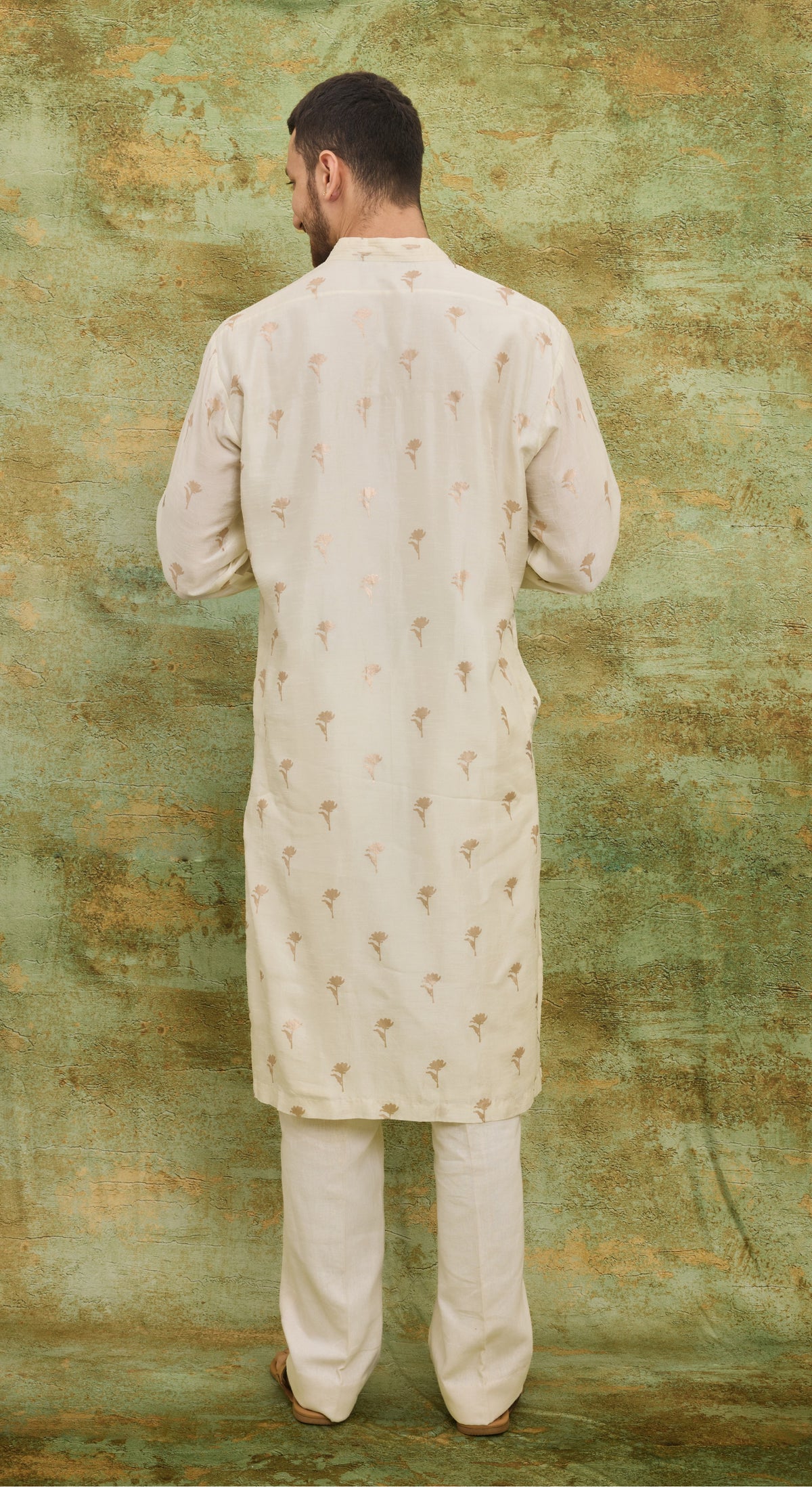 Ivory Bloom Motif Kurta Set