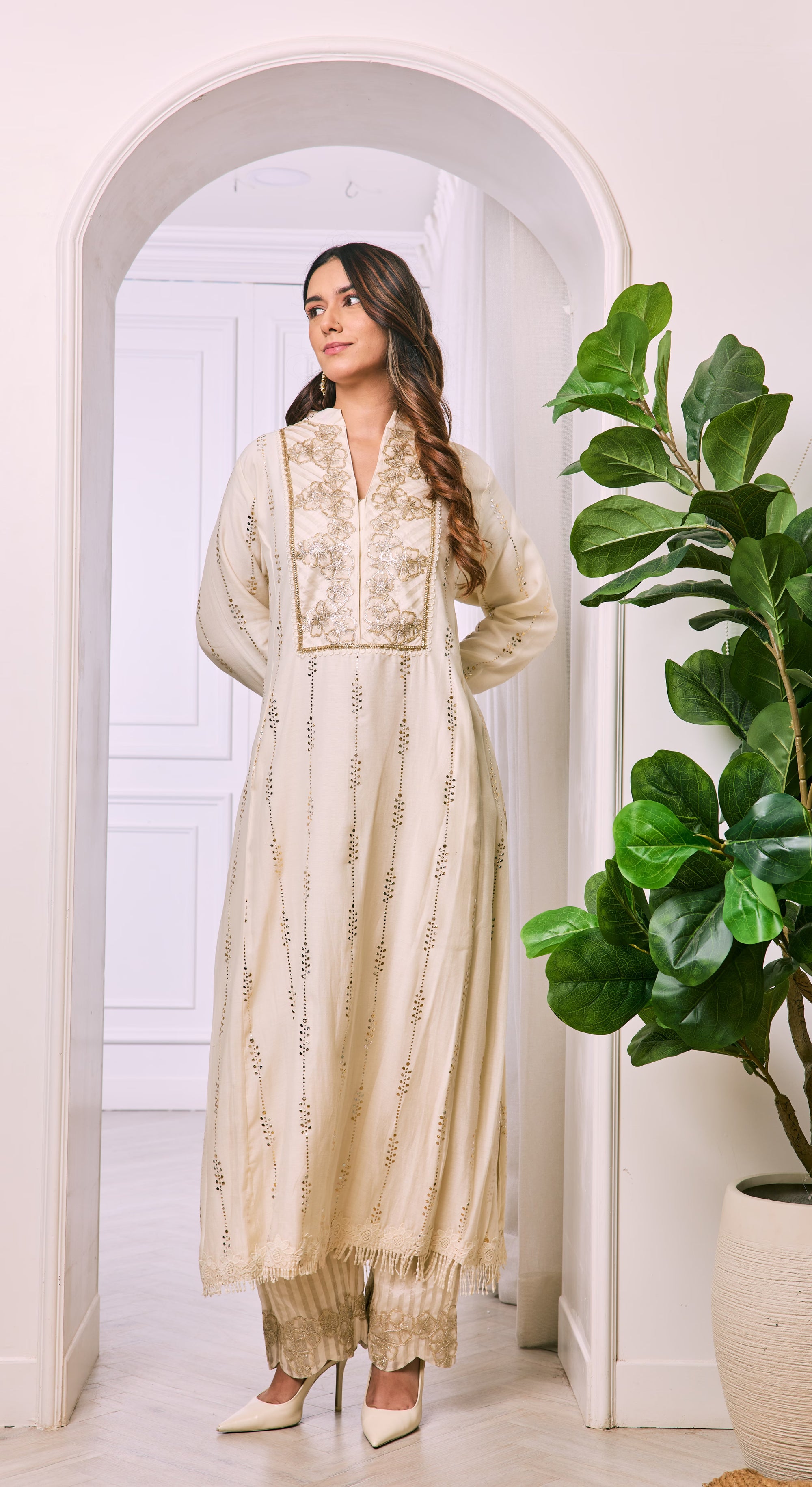 Ivory Blossom Embroidered Kurta Set