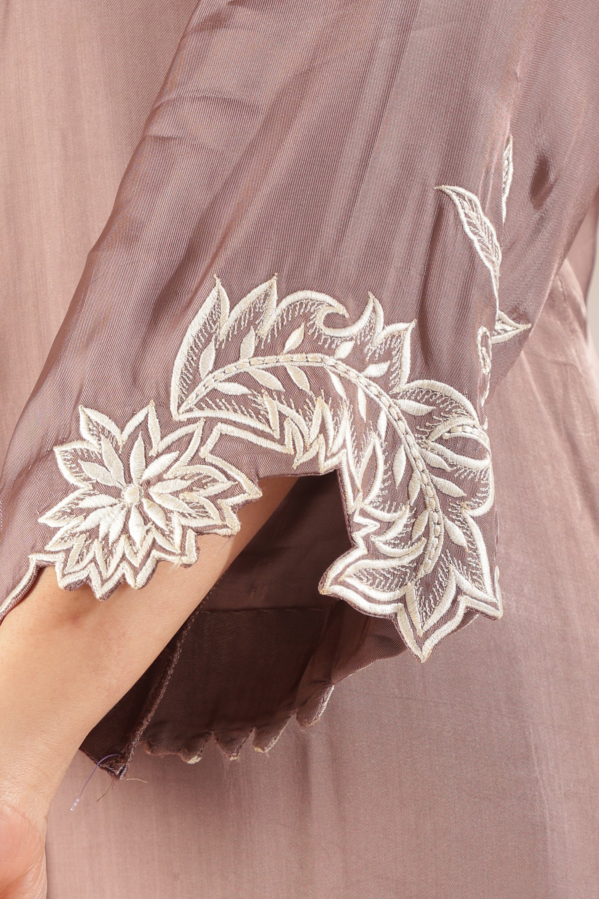 Dusky Mauve Floral Embroidered Kurta & Organza Dupatta Set
